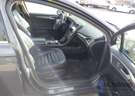 2019 Ford Fusion Sel z USA, uszkodzony, nr VIN 3FA6P0CD9KR138942